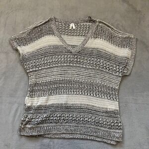 Vanity‎ Gray & White Striped Knit Top Poncho Womens Size Small Boho Shawl